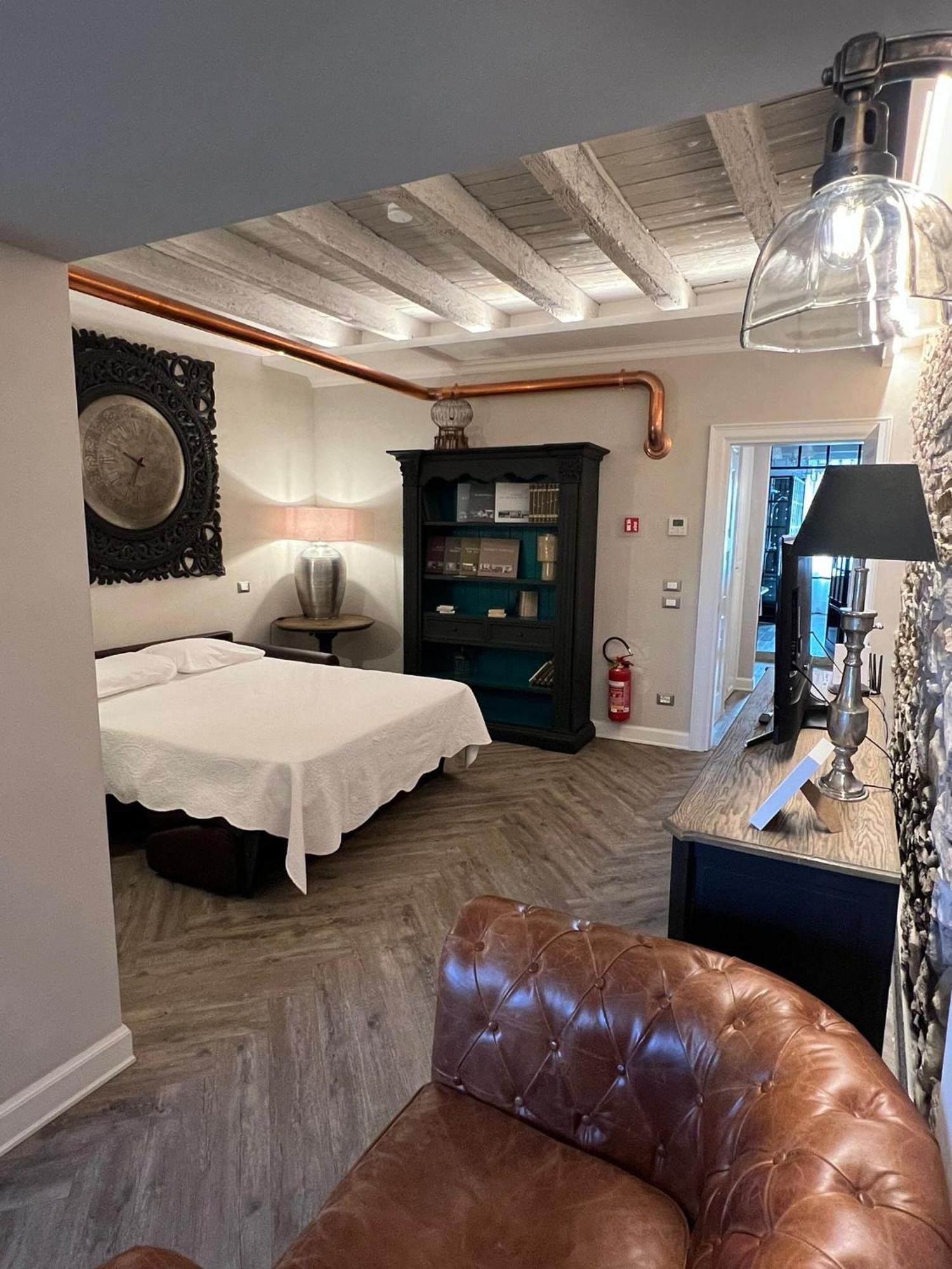 La Vite 2.0 Apartments เดเซนซาโนเดลการ์ดา ภายนอก รูปภาพ
