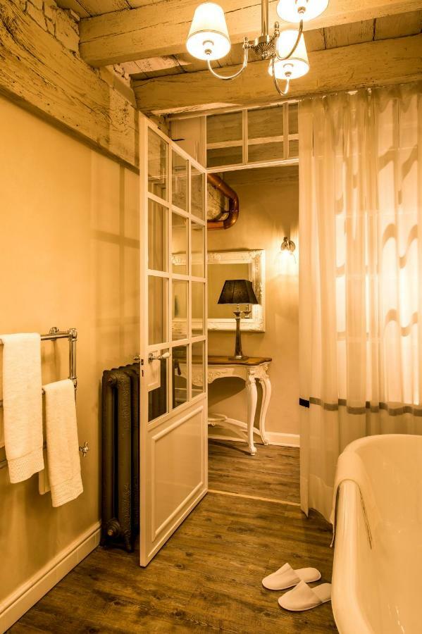 La Vite 2.0 Apartments เดเซนซาโนเดลการ์ดา ภายนอก รูปภาพ