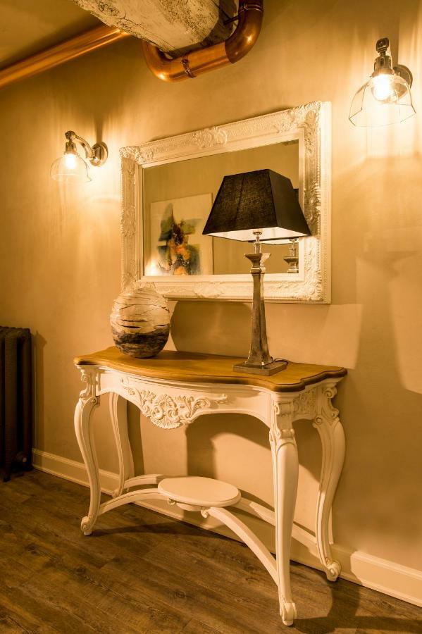 La Vite 2.0 Apartments เดเซนซาโนเดลการ์ดา ภายนอก รูปภาพ